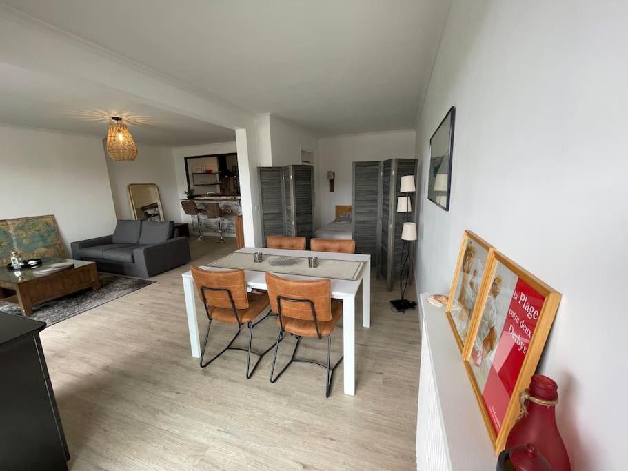 Bel Appartement Spacieux Et Lumineux Sur Le Port Ла-Боль-Эскублак Экстерьер фото